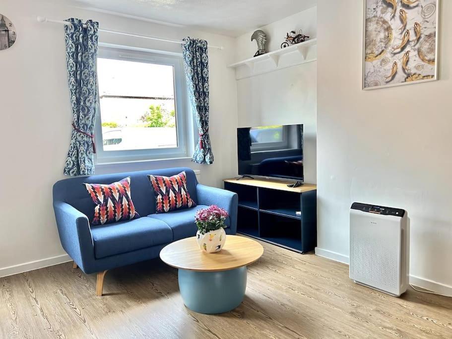 Cozy 2 Bed Townhouse Close To Walls Holiday home *